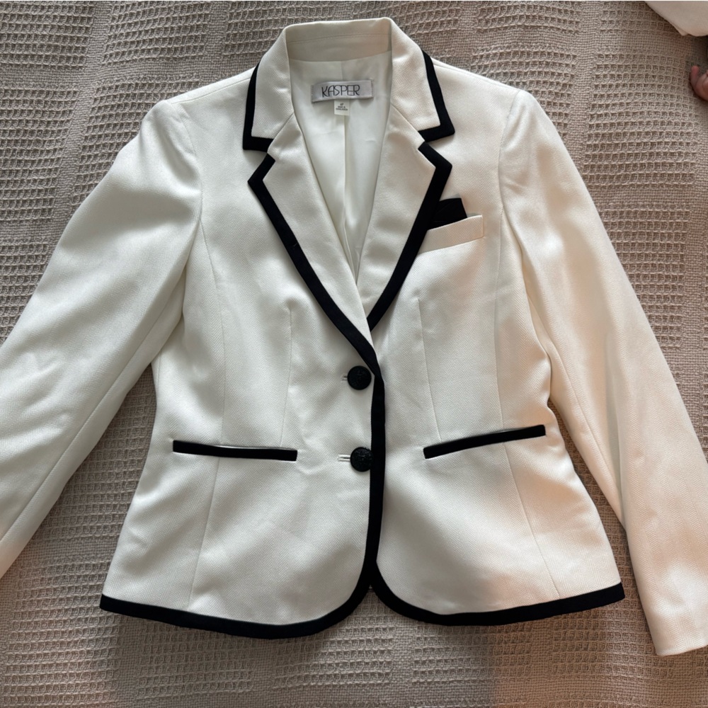 Kasper Ivory Blazer with Black Accents